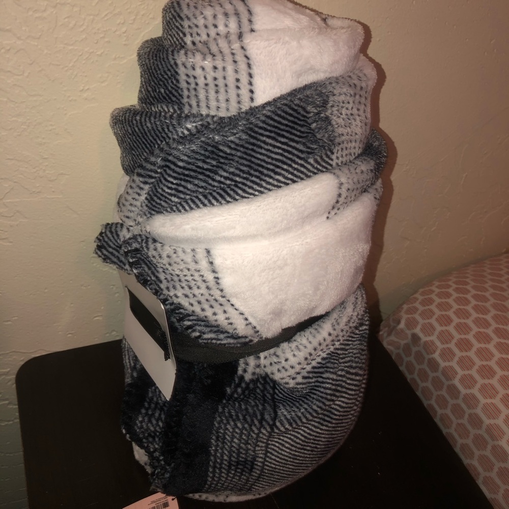 Victoria Secret Fleece Blanket